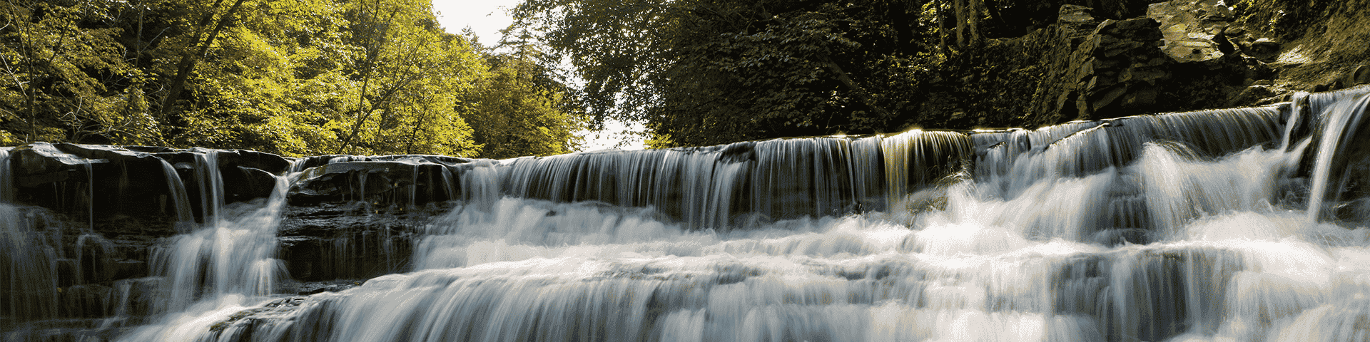 Waterfull rushing over rocks