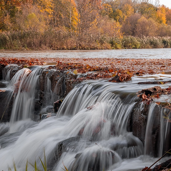 Horseshoe Falls in the fall