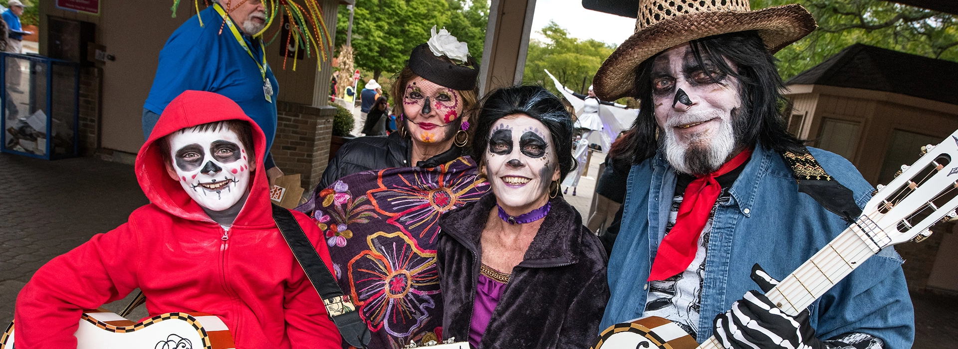 Photo of family dressed as Day of the Dead at Cleveland Metroparks Zoo