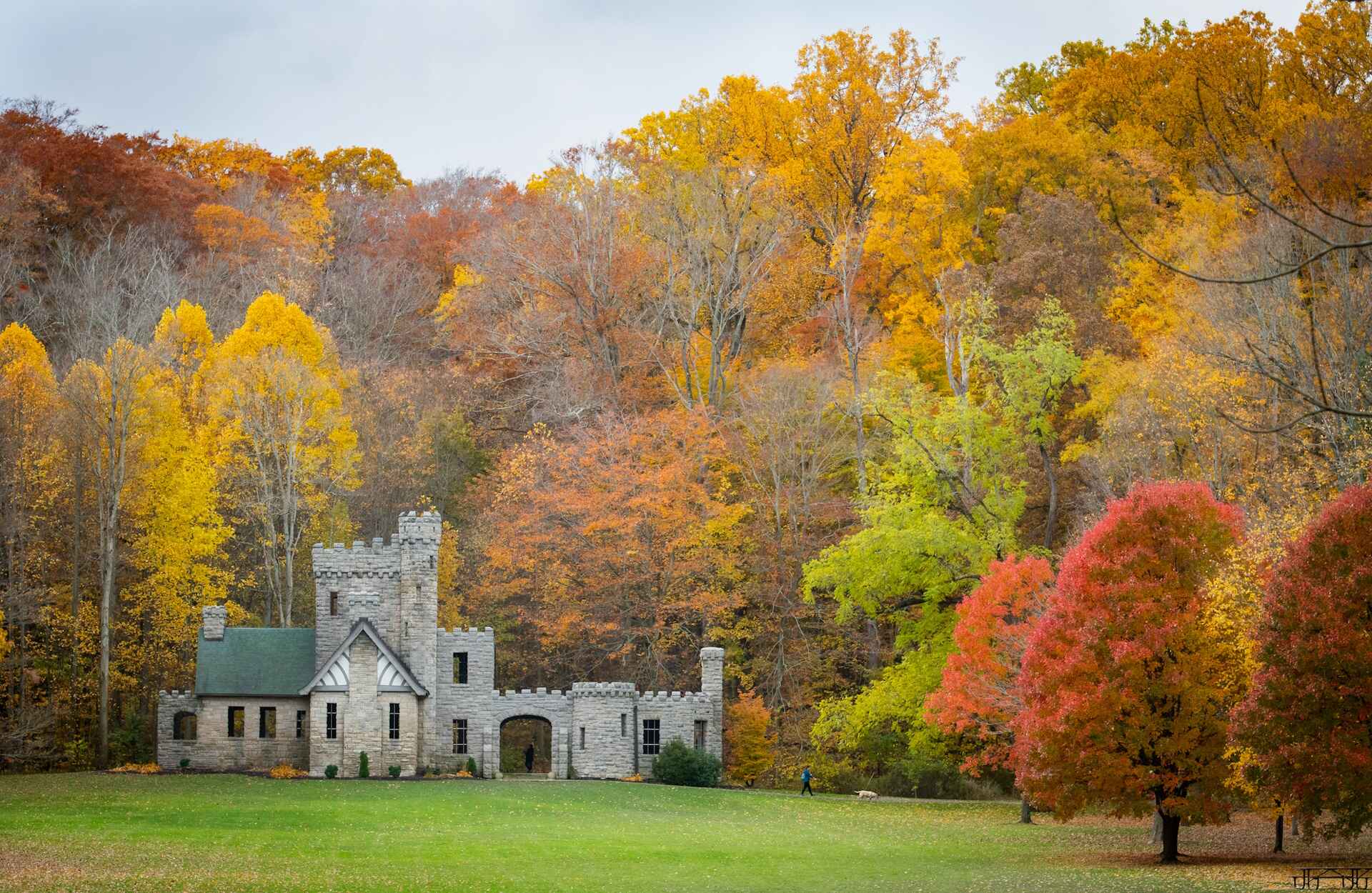 Squires-Castle.jpg