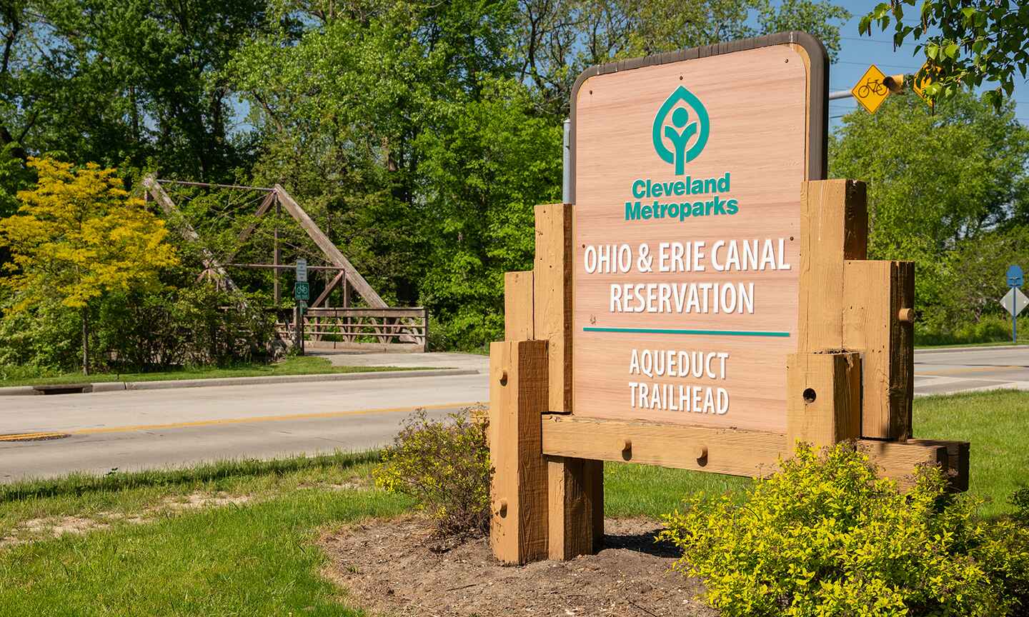 Aqueduct Gateway Trailhead
