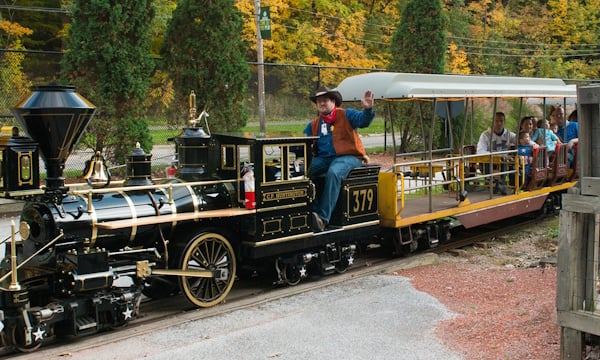 train.jpg