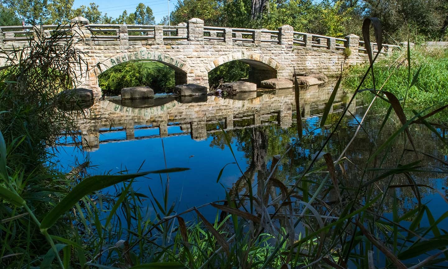 Old-Boating-Pond-Bridge-thumb.jpg