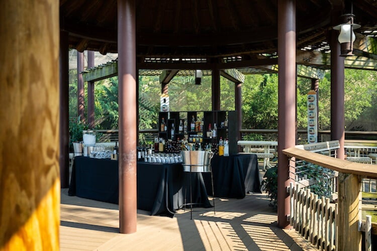 Outdoor-Bar-Area.jpg