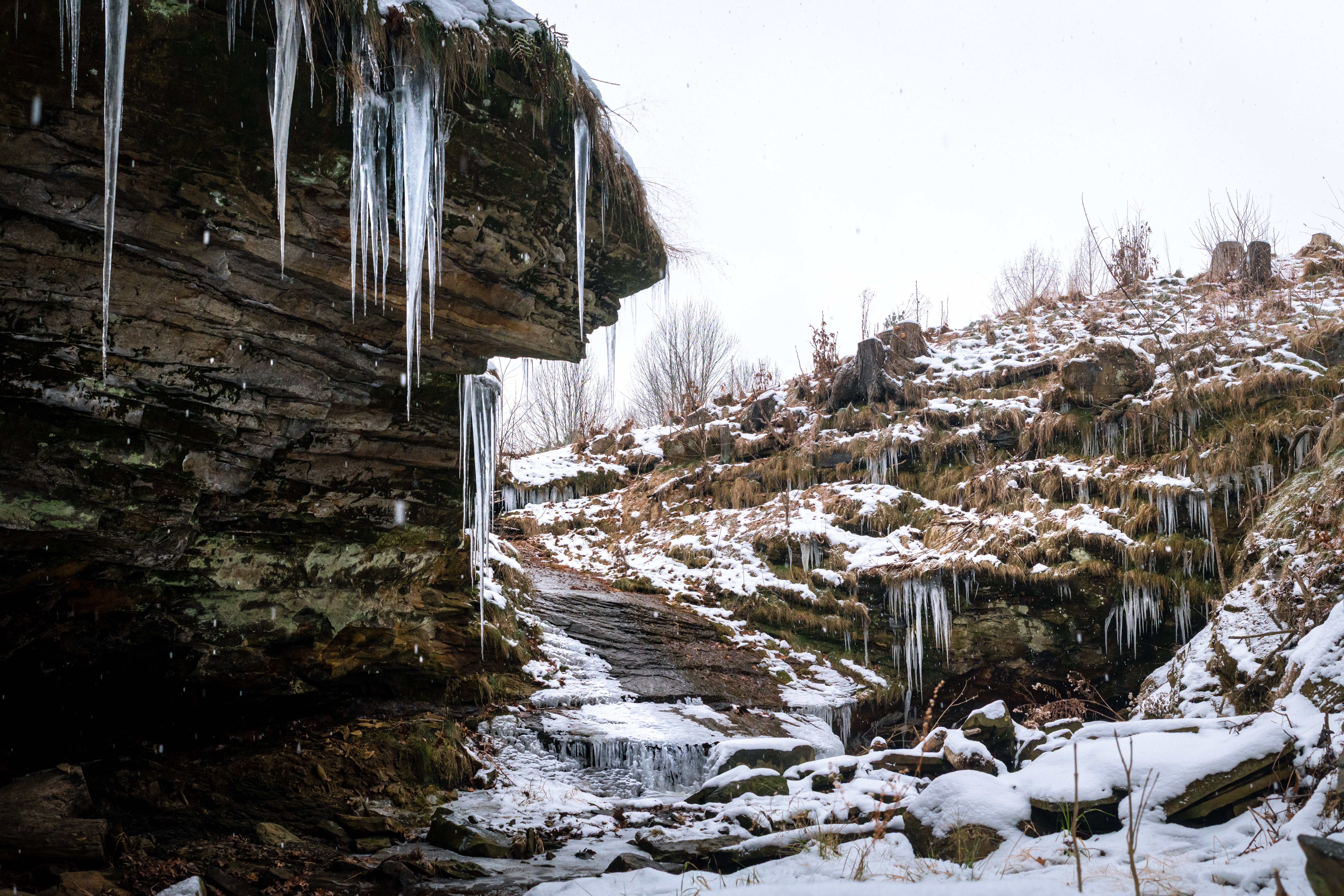 winter_waterfall_icicles2.jpg winter_waterfall_icicles2.jpg