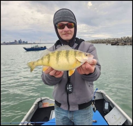 4-9-26-chuck-1.jpg 4-9-26-chuck-1.jpg